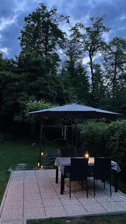 Mika'S Garden Villa Блед Екстериор снимка