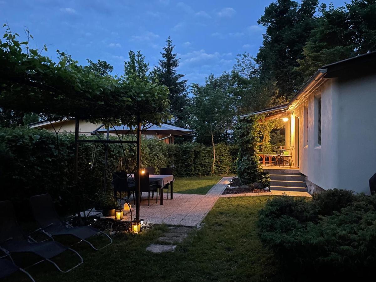 Mika'S Garden Villa Блед Екстериор снимка