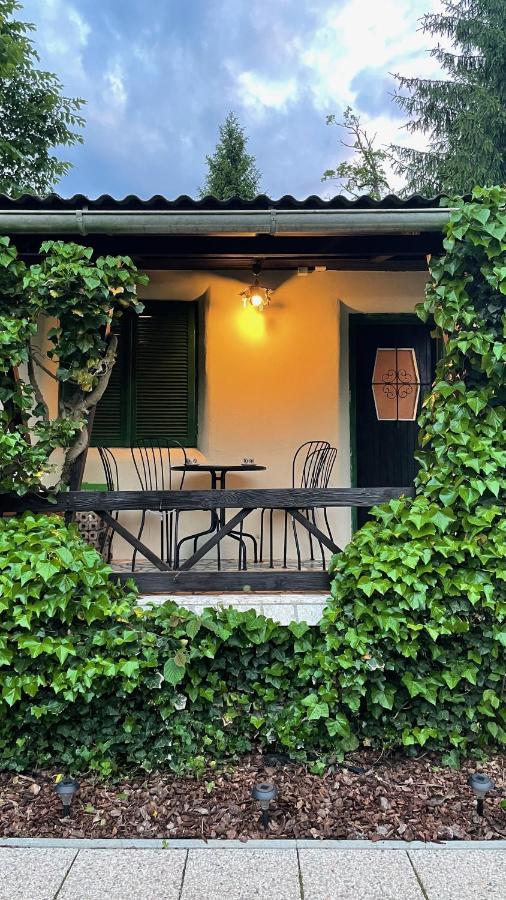 Mika'S Garden Villa Блед Екстериор снимка
